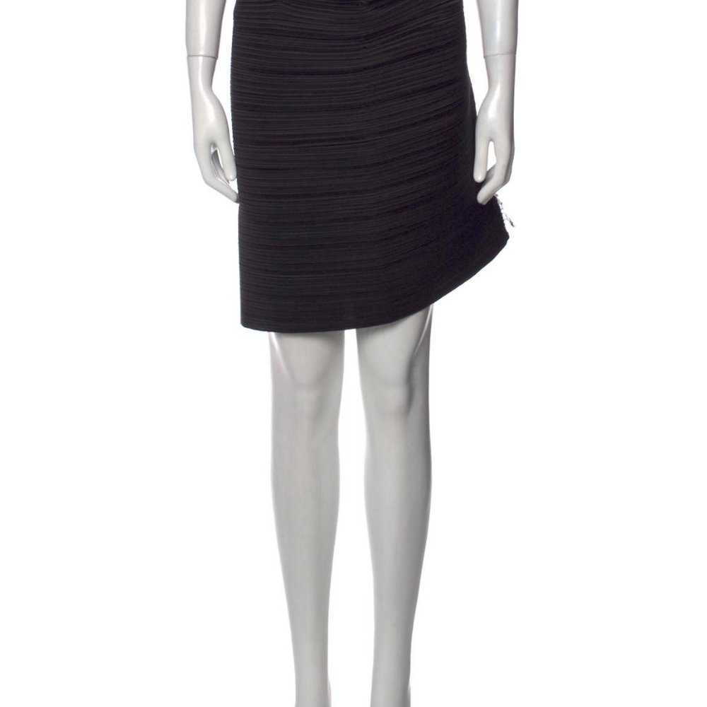 Black Lanvin zippered skirt U.S. size 8 size 40 raw edges